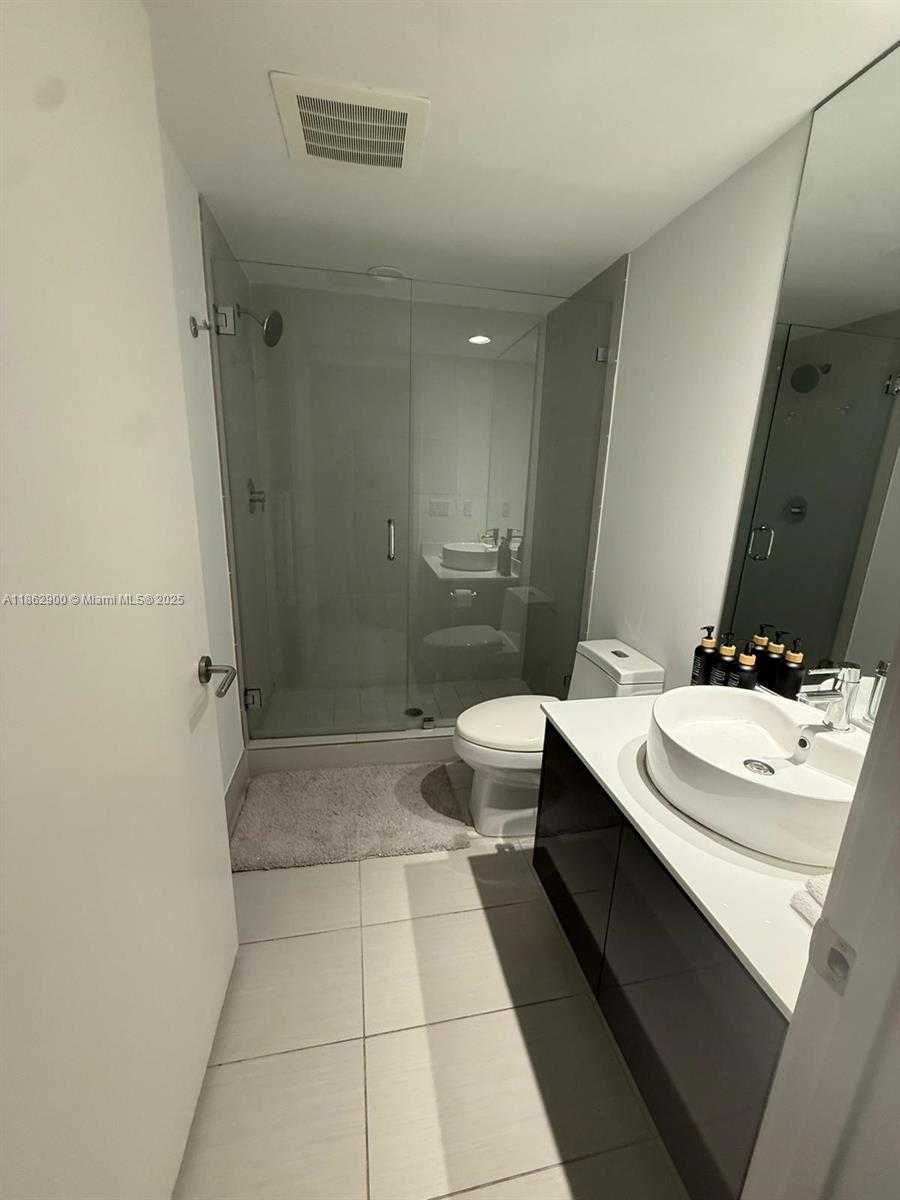 Small Image of 31 SOUTH EAST 6TH ST #1608, Miami Number 13