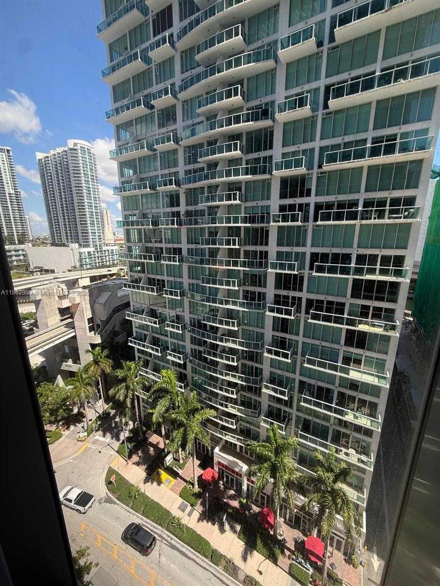 Small Image of 31 SOUTH EAST 6TH ST #1608, Miami Number 17
