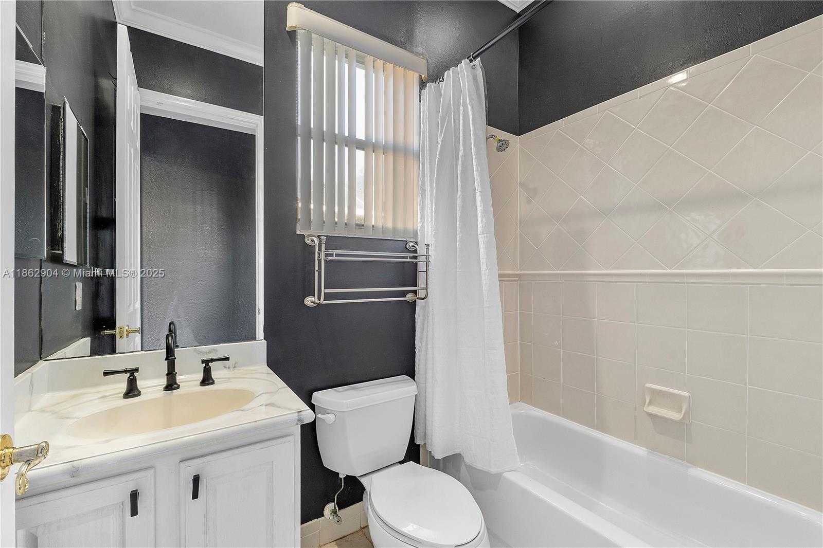 Small Image of 12211 NORTH WEST 49TH ST, Coral Springs Number 23