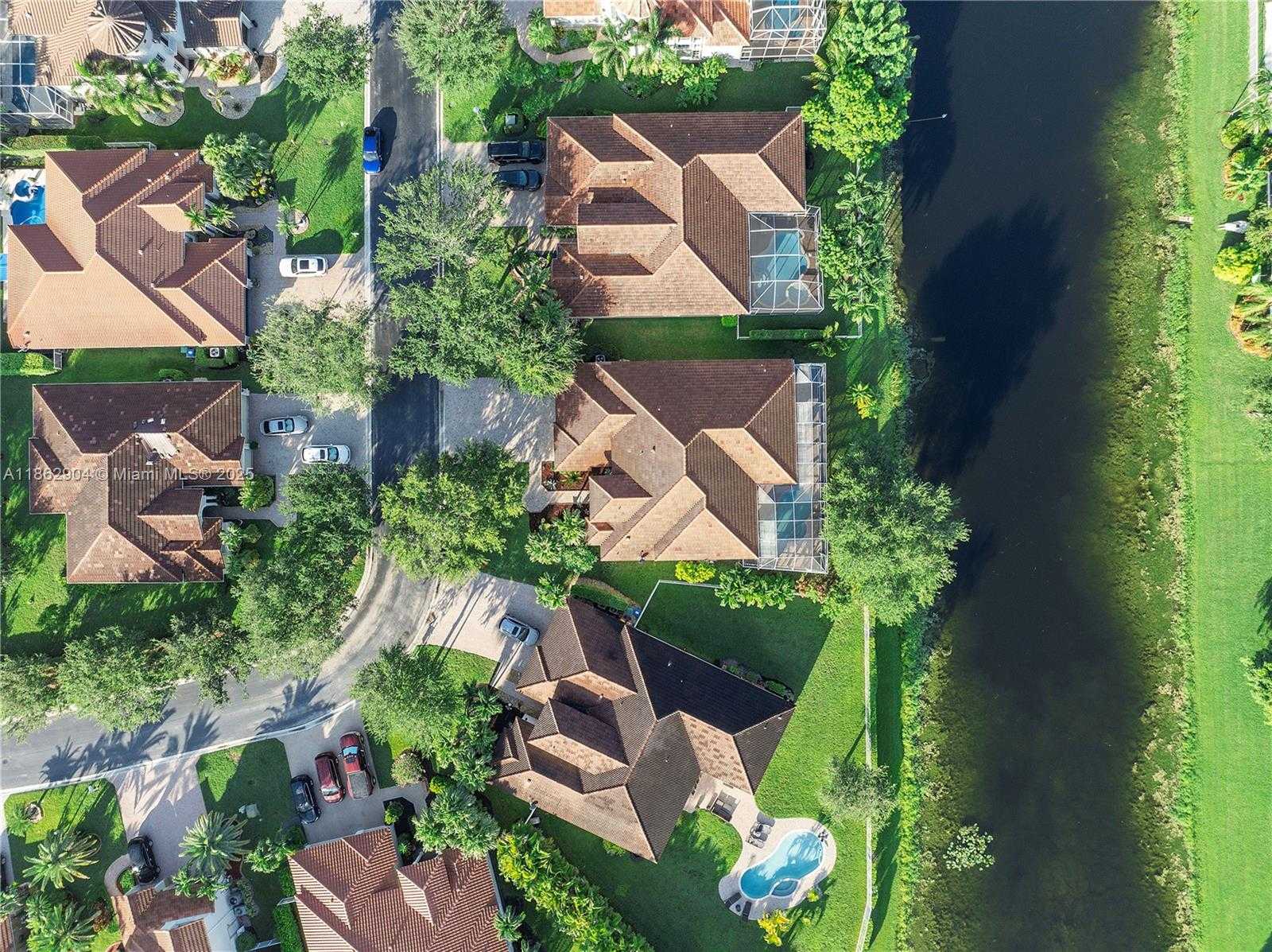 Small Image of 12211 NORTH WEST 49TH ST, Coral Springs Number 33