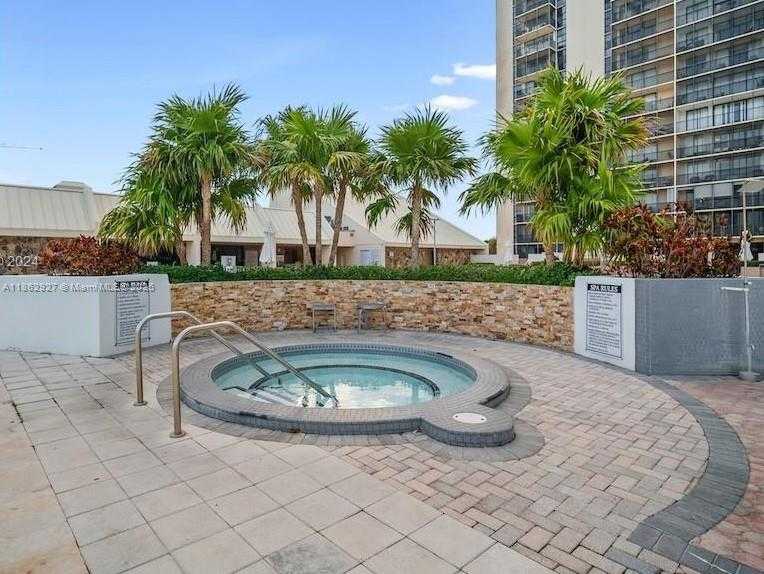 Small Image of 20301 WEST COUNTRY CLUB DR #1025, Aventura Number 15