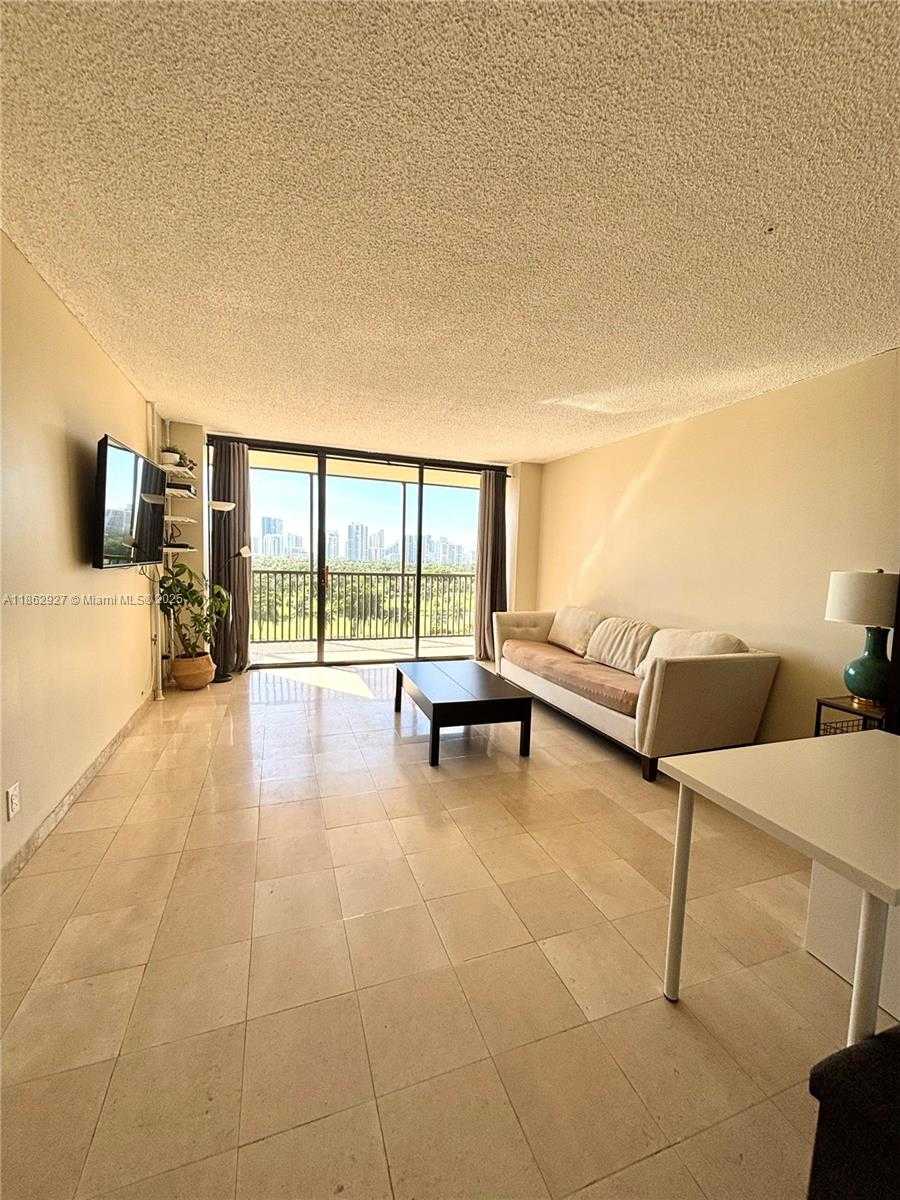 Small Image of 20301 WEST COUNTRY CLUB DR #1025, Aventura Number 2