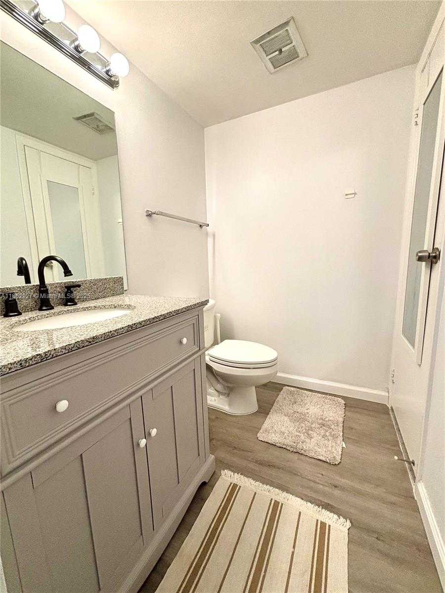 Small Image of 20301 WEST COUNTRY CLUB DR #1025, Aventura Number 8