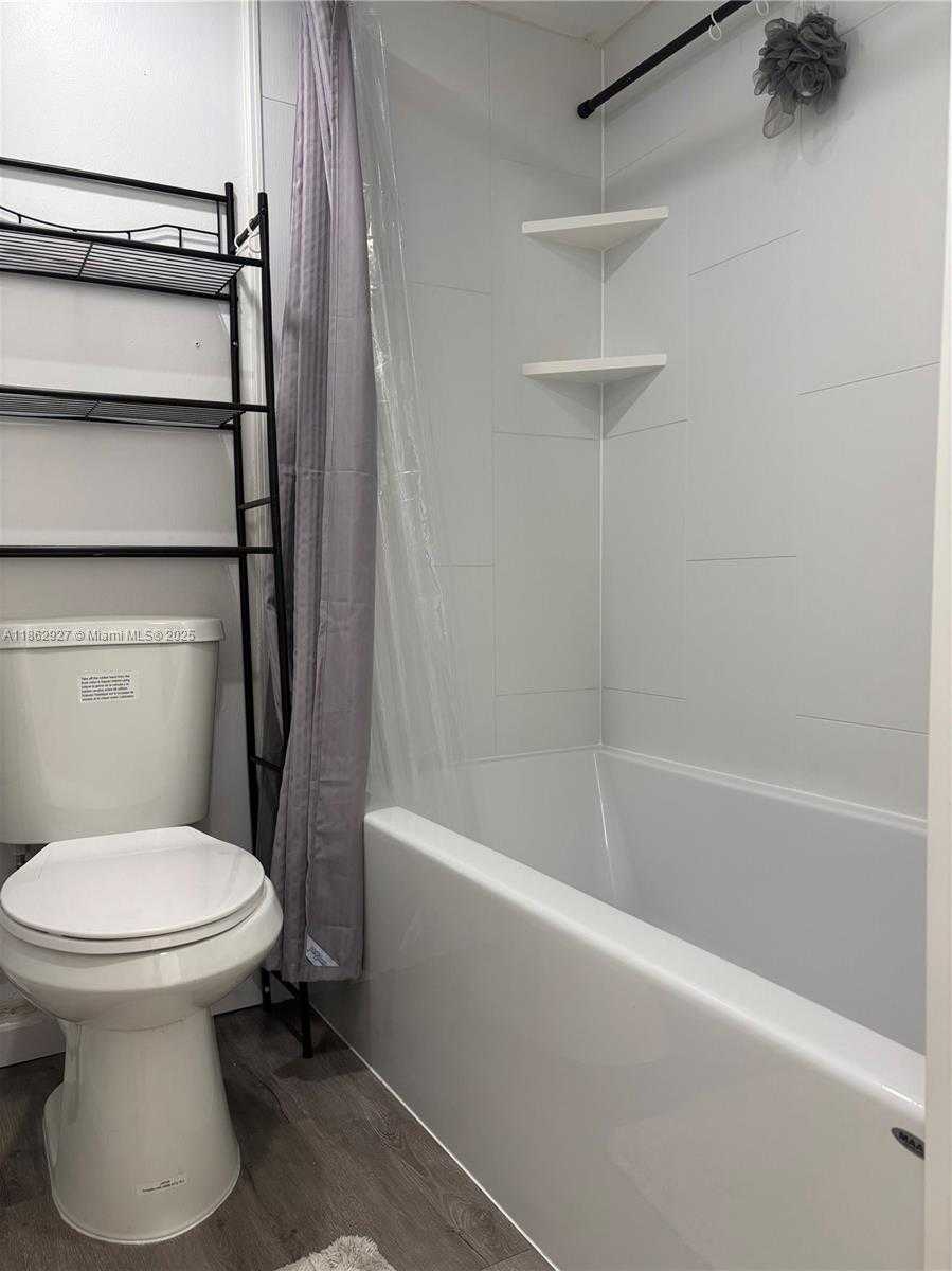 Small Image of 20301 WEST COUNTRY CLUB DR #1025, Aventura Number 9