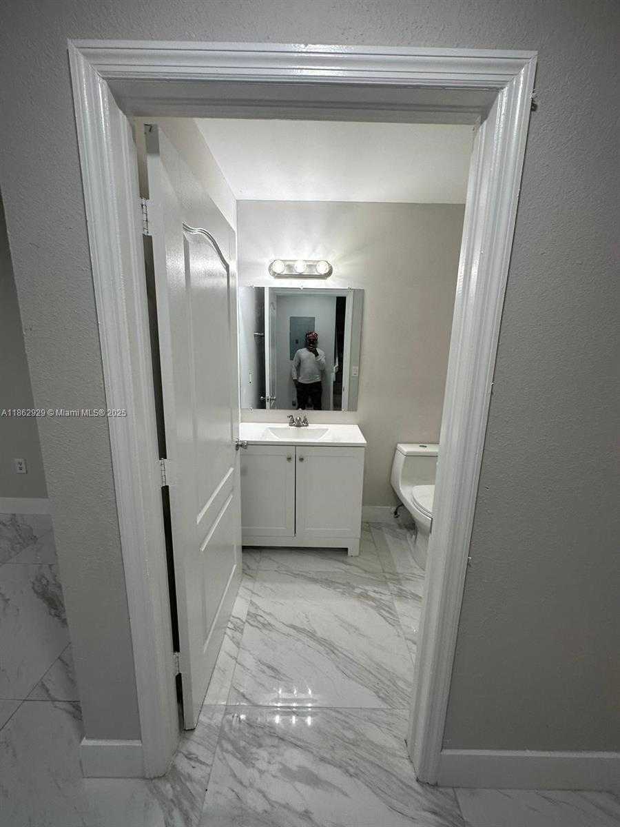 Small Image of 22721 SOUTH WEST 88TH PL #3-19, Cutler Bay Number 12