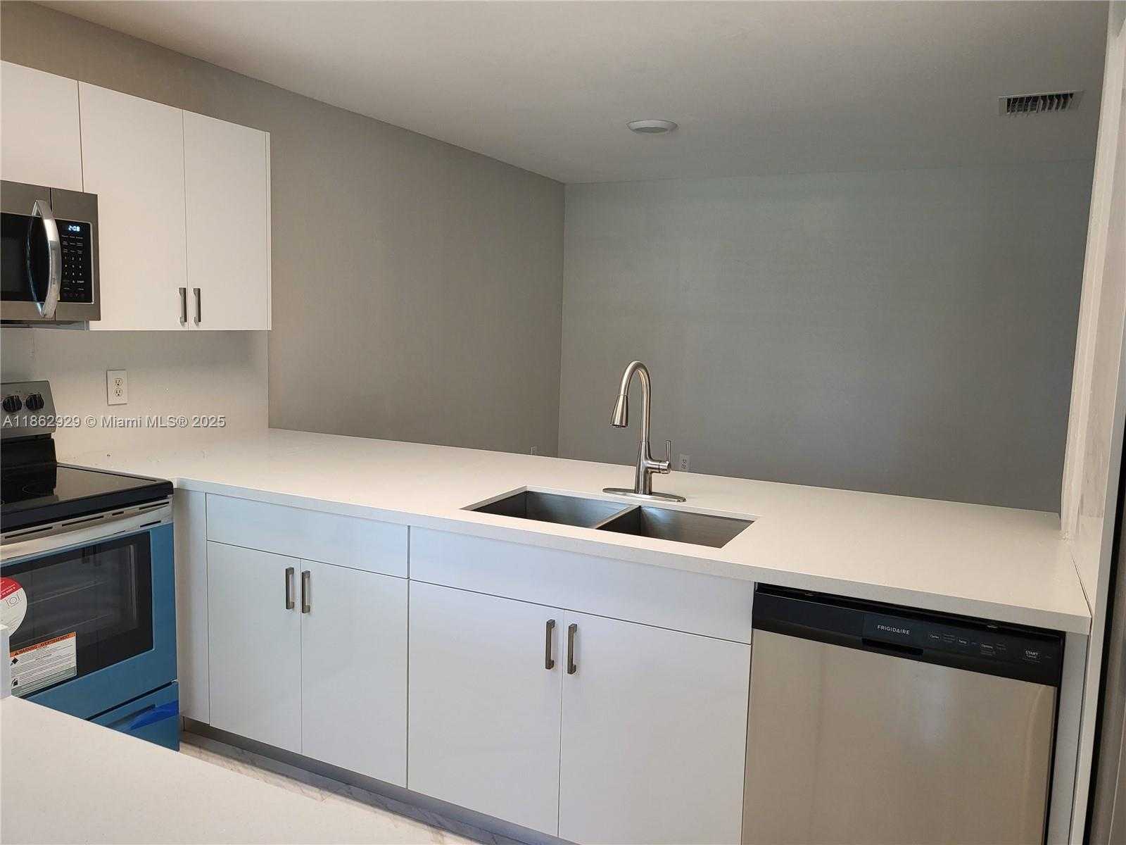 Small Image of 22721 SOUTH WEST 88TH PL #3-19, Cutler Bay Number 3