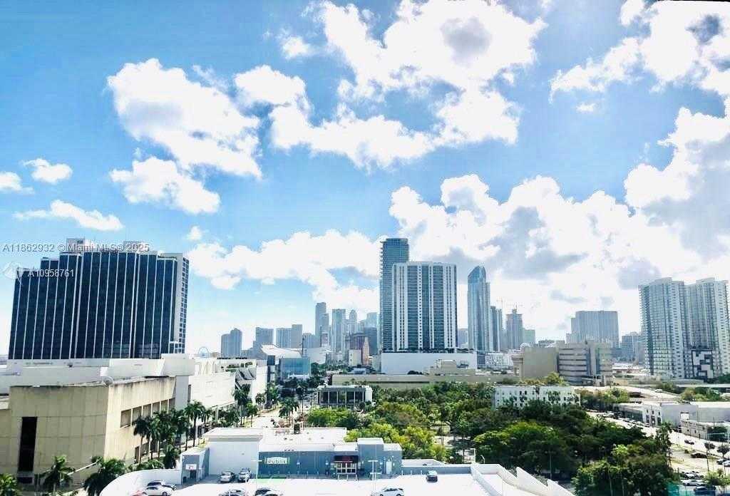 Small Image of 275 NORTH EAST 18TH ST #1105, Miami Number 3