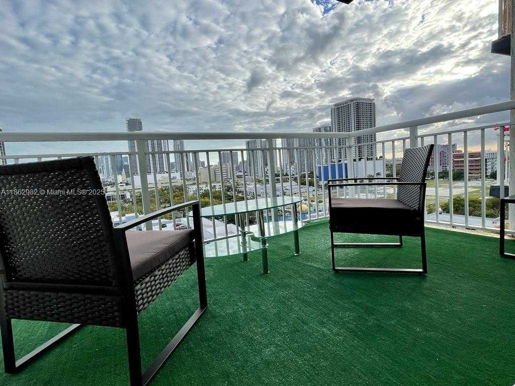 Small Image of 275 NORTH EAST 18TH ST #1105, Miami Number 4