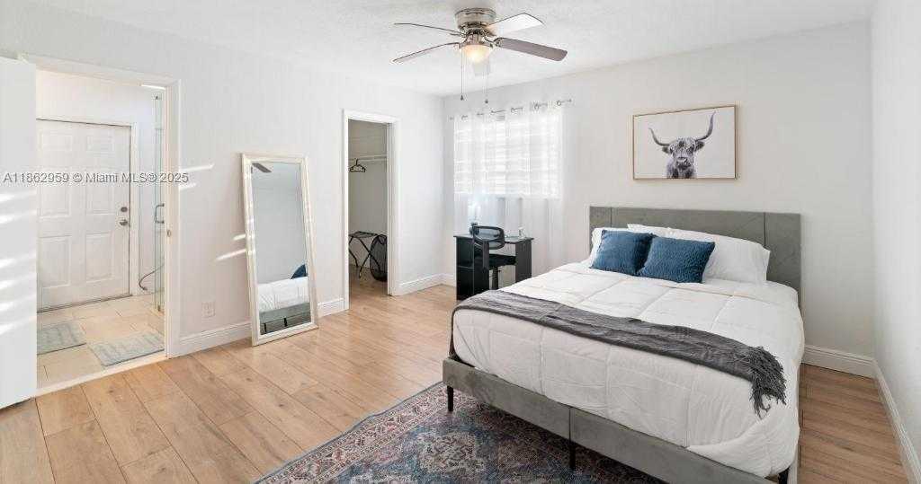 Small Image of 4110 JEFFERSON ST, Hollywood Number 11