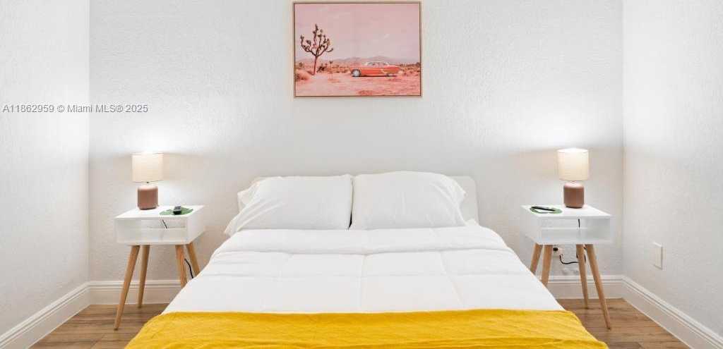 Small Image of 4110 JEFFERSON ST, Hollywood Number 15