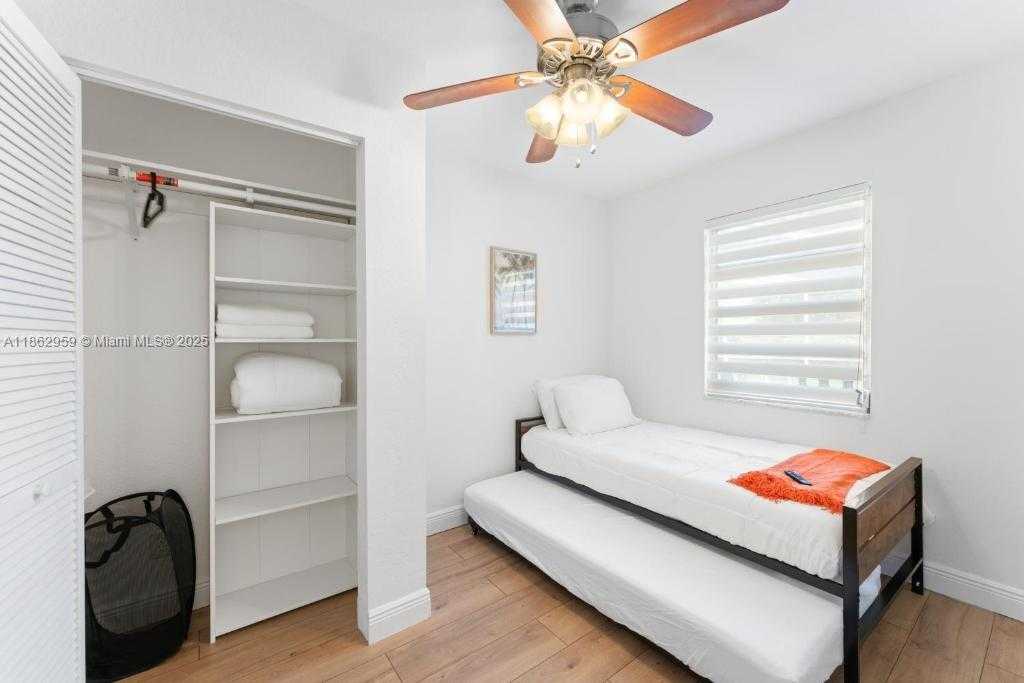 Small Image of 4110 JEFFERSON ST, Hollywood Number 16