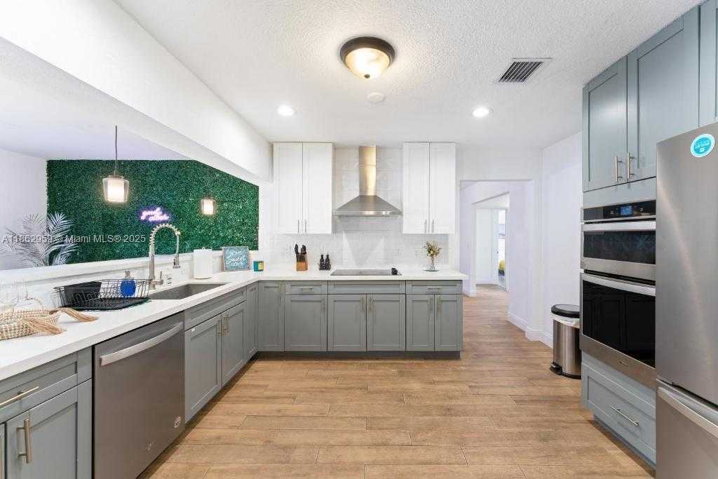 Small Image of 4110 JEFFERSON ST, Hollywood Number 7