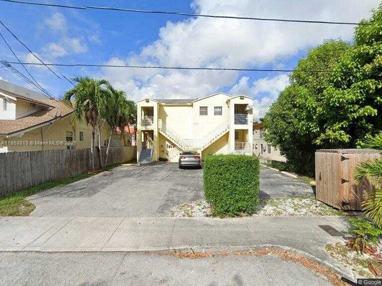 Small Image of 220 NORTH WEST 7TH AVE #3, Miami Number 5