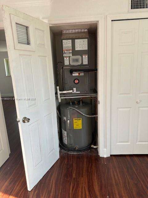 Small Image of 220 NORTH WEST 7TH AVE #3, Miami Number 7