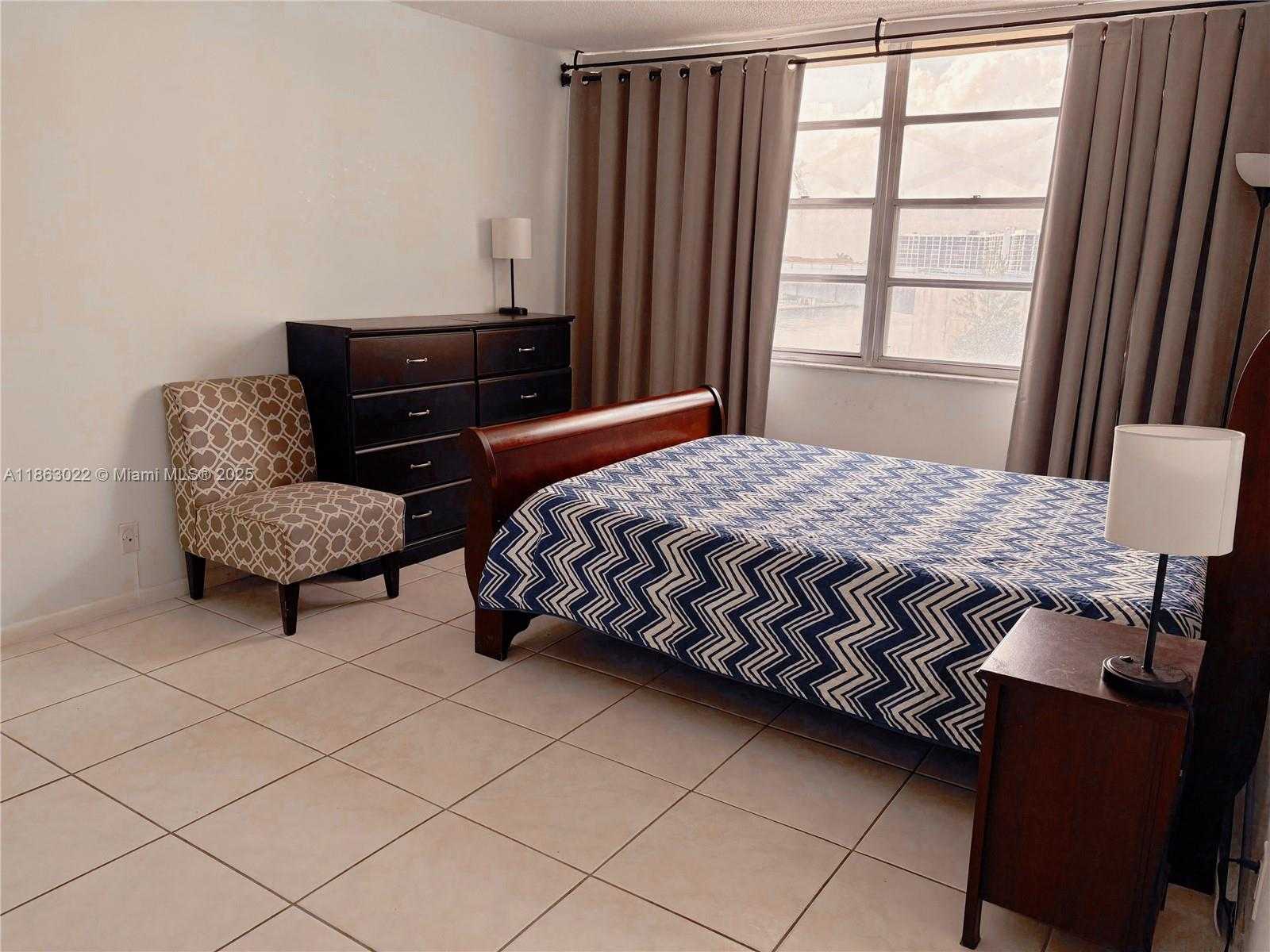 Small Image of 1817 SOUTH OCEAN DR #419, Hallandale Beach Number 12