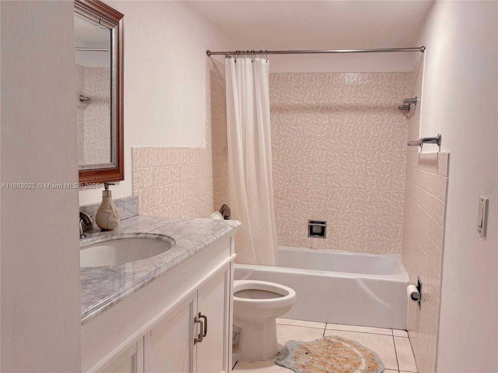Small Image of 1817 SOUTH OCEAN DR #419, Hallandale Beach Number 13