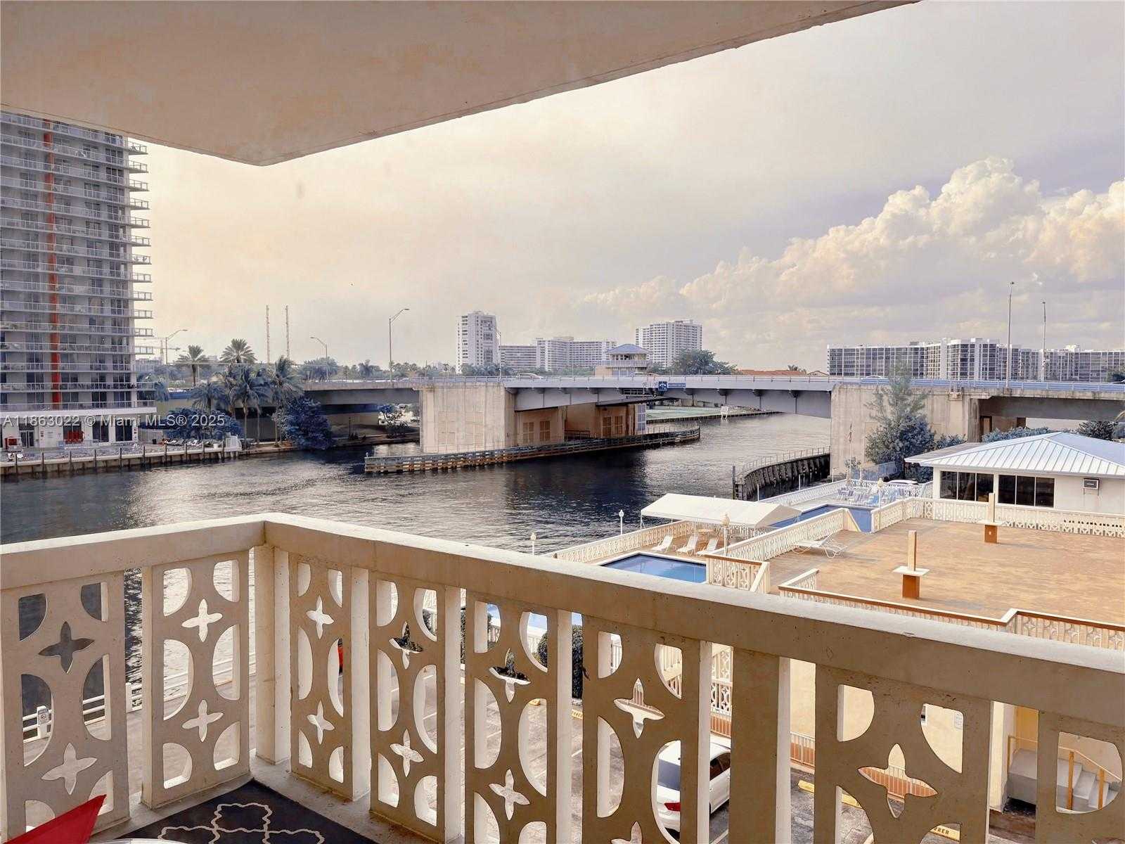 Small Image of 1817 SOUTH OCEAN DR #419, Hallandale Beach Number 14