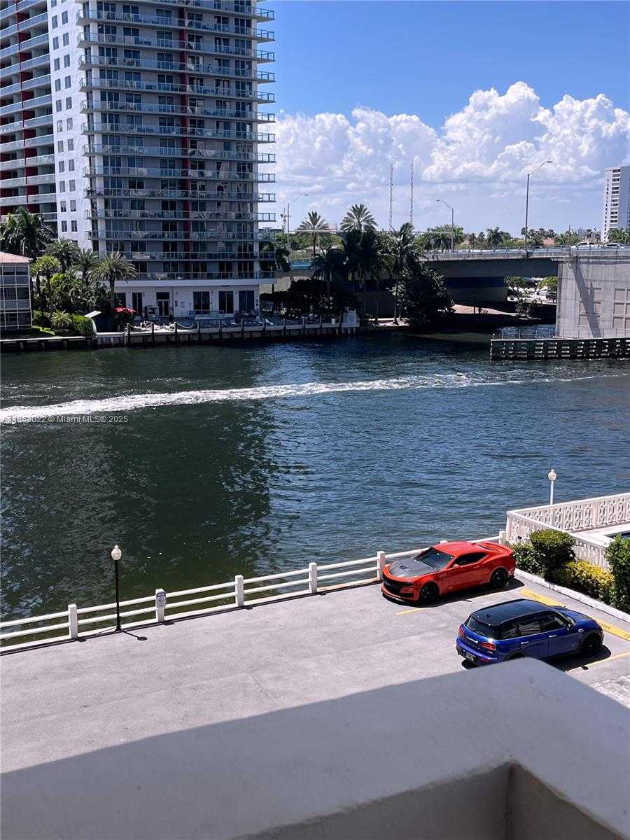 Small Image of 1817 SOUTH OCEAN DR #419, Hallandale Beach Number 2