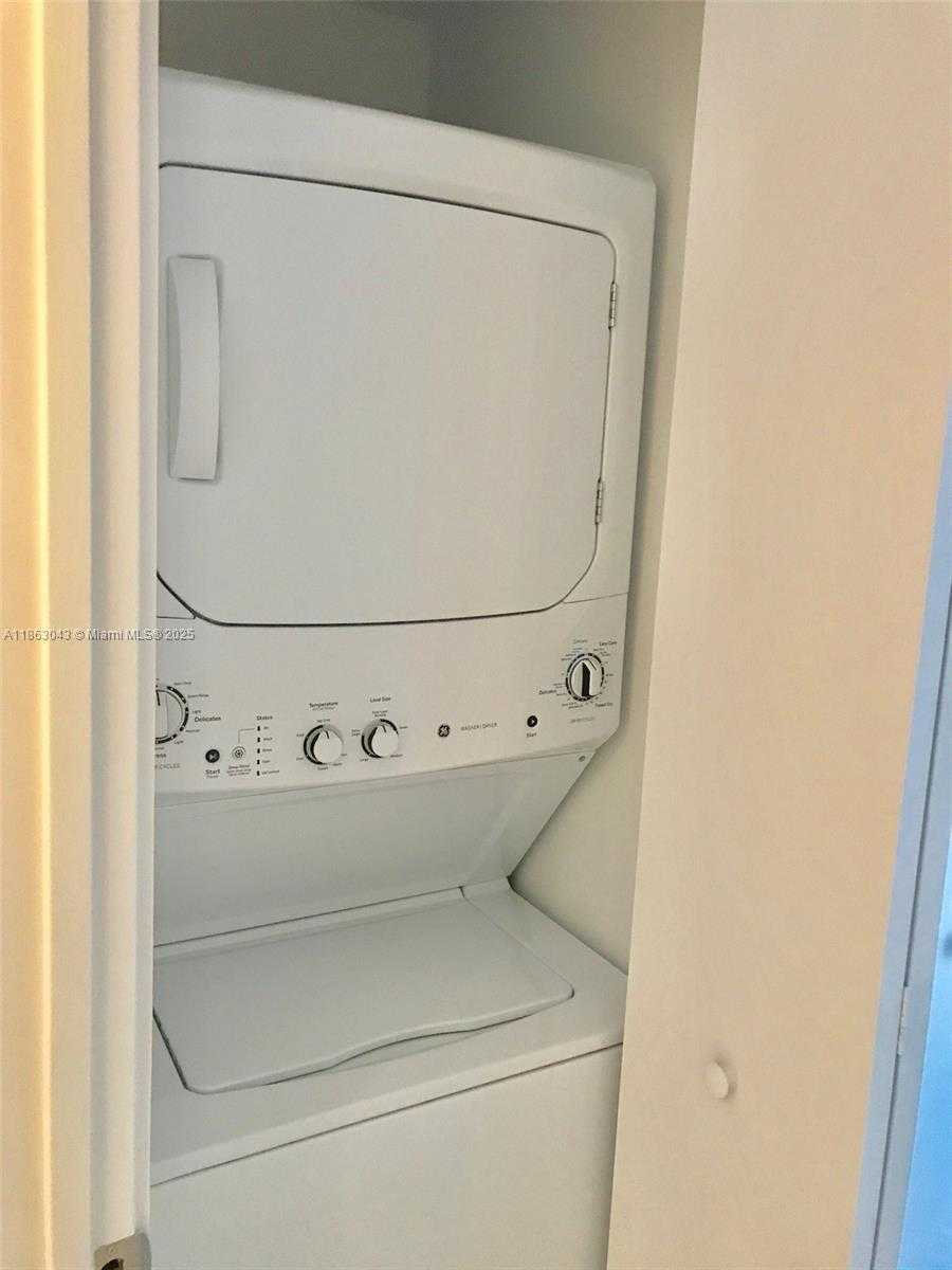 Imagen de Pequeño Objeto