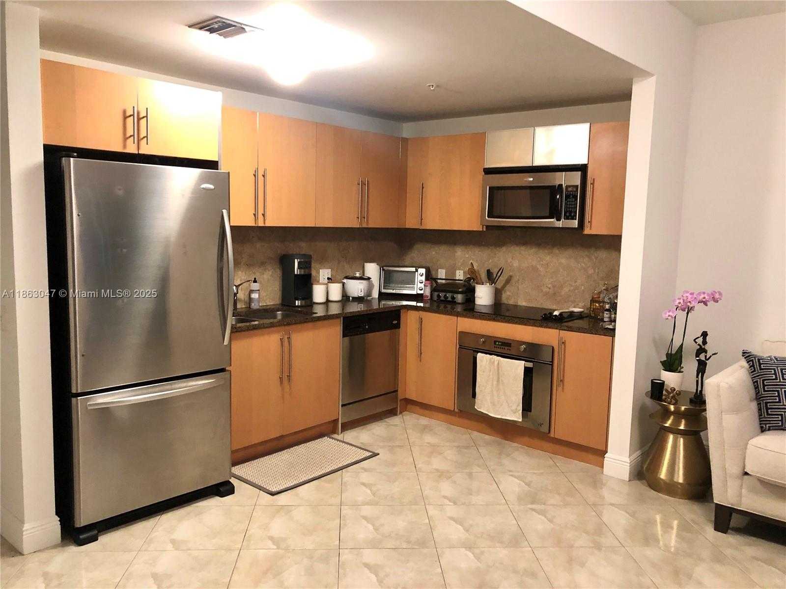 Small Image of 300 SOUTH BISCAYNE BLVD #T-1803, Miami Number 6