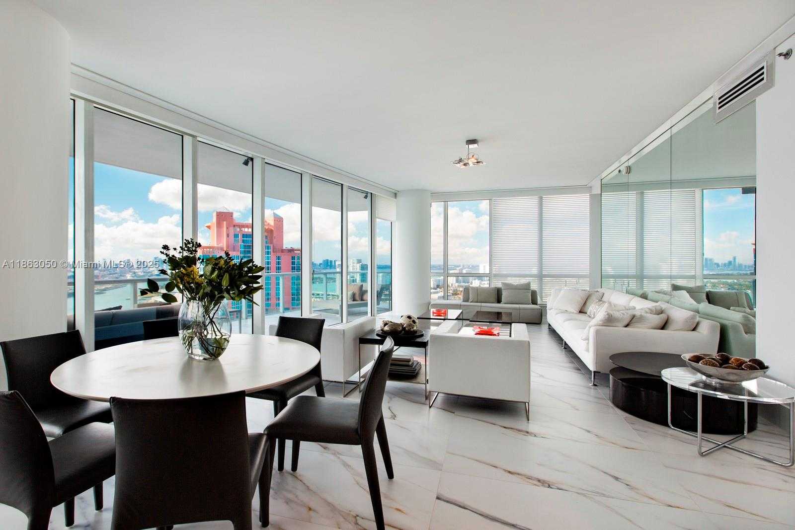 Small Image of 100 SOUTH POINTE DR #3701, Miami Beach Number 6