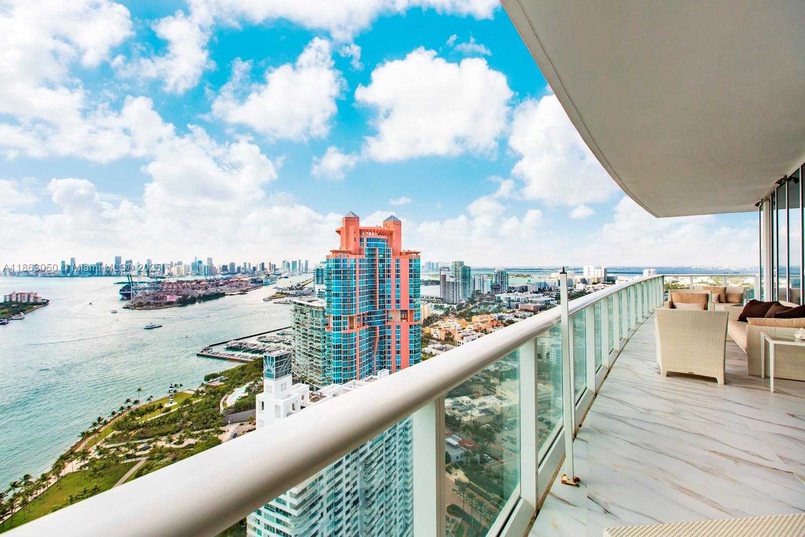 Small Image of 100 SOUTH POINTE DR #3701, Miami Beach Number 8