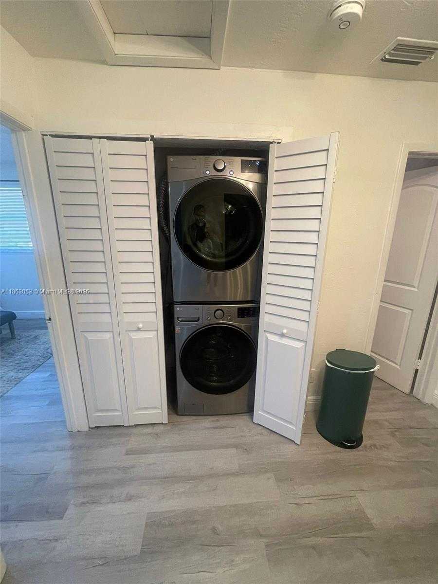 Small Image of 1736 NORTH 16TH CT #A, Hollywood Number 6