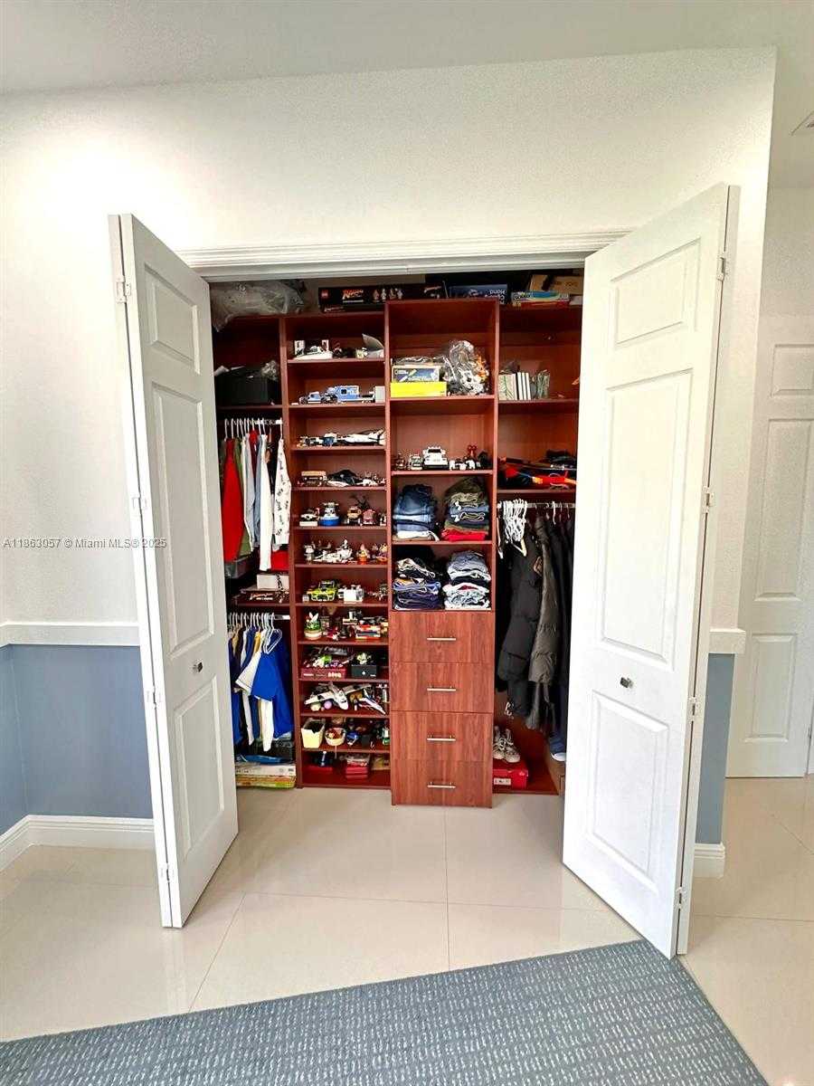 Small Image of 15750 SOUTH WEST 90TH AVE, Palmetto Bay Number 34