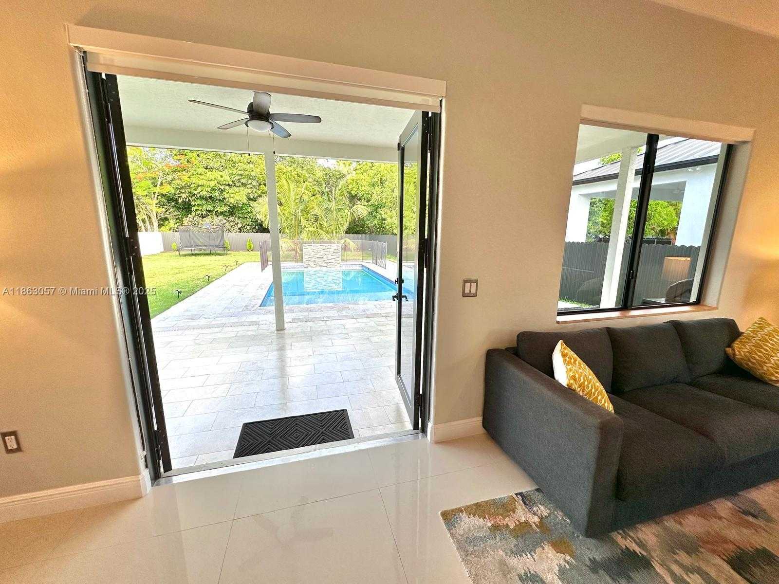 Small Image of 15750 SOUTH WEST 90TH AVE, Palmetto Bay Number 41