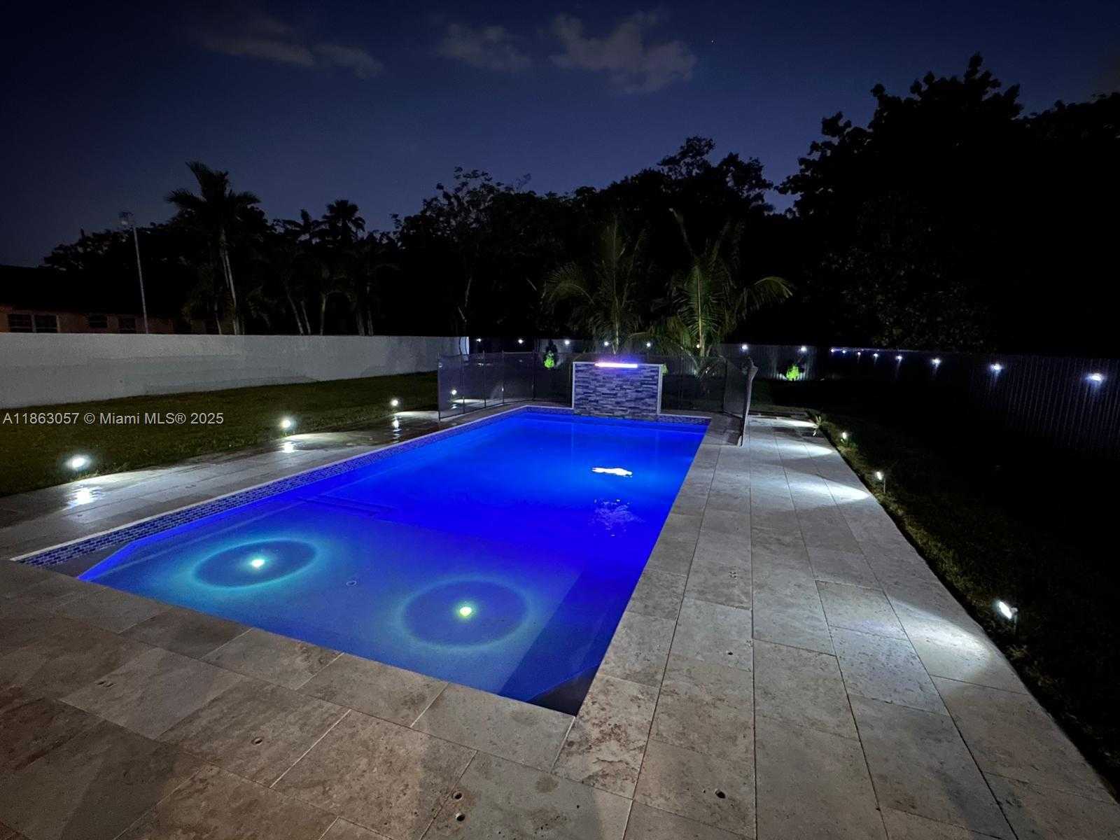 Small Image of 15750 SOUTH WEST 90TH AVE, Palmetto Bay Number 50