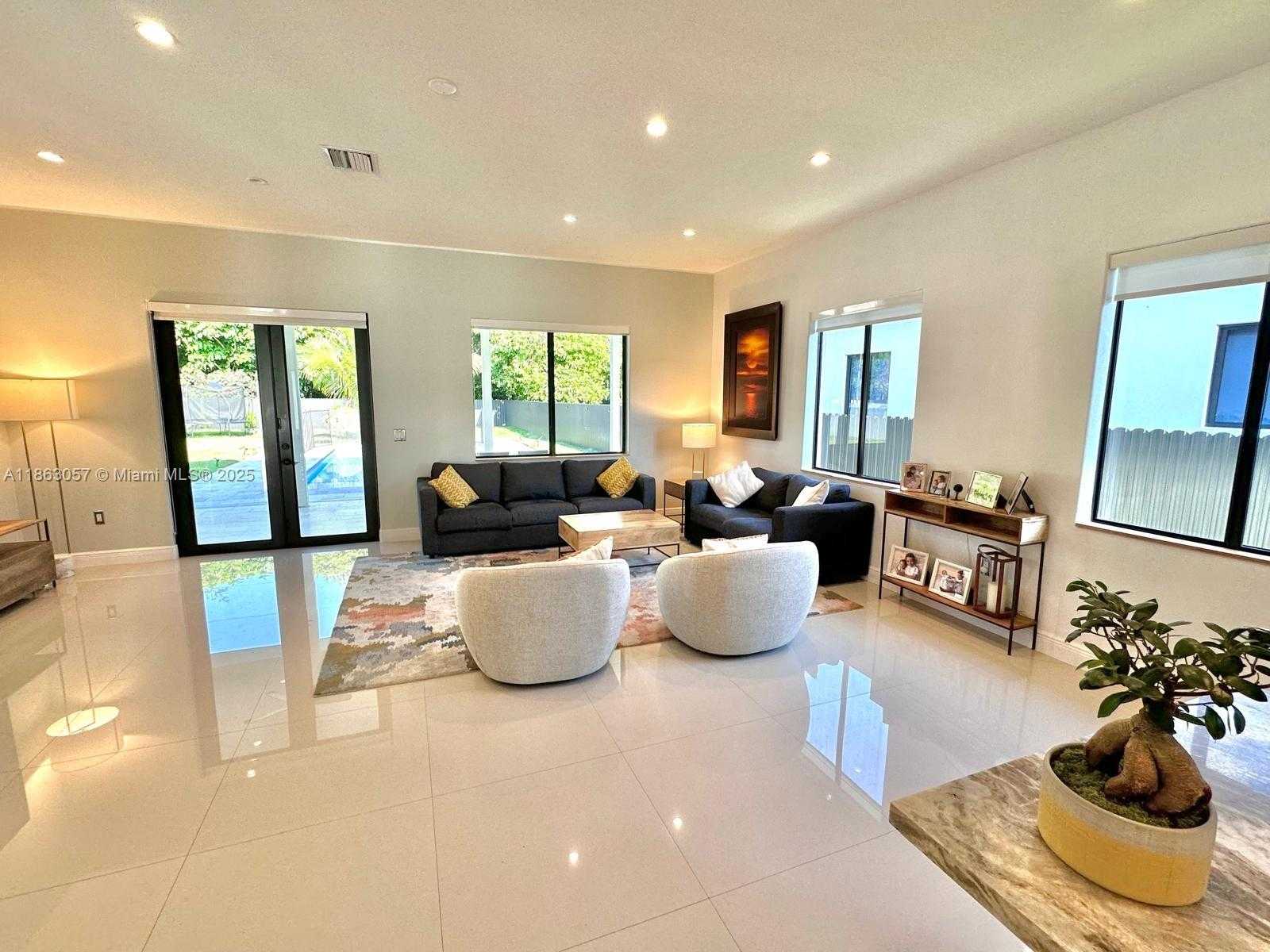 Small Image of 15750 SOUTH WEST 90TH AVE, Palmetto Bay Number 6