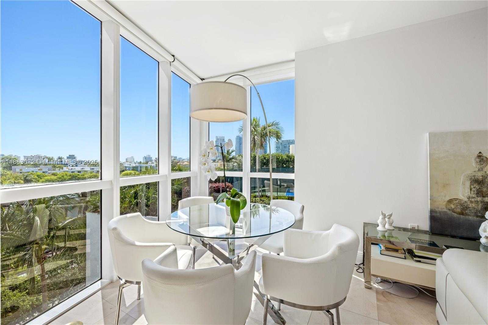 Small Image of 400 ALTON RD #610, Miami Beach Number 3
