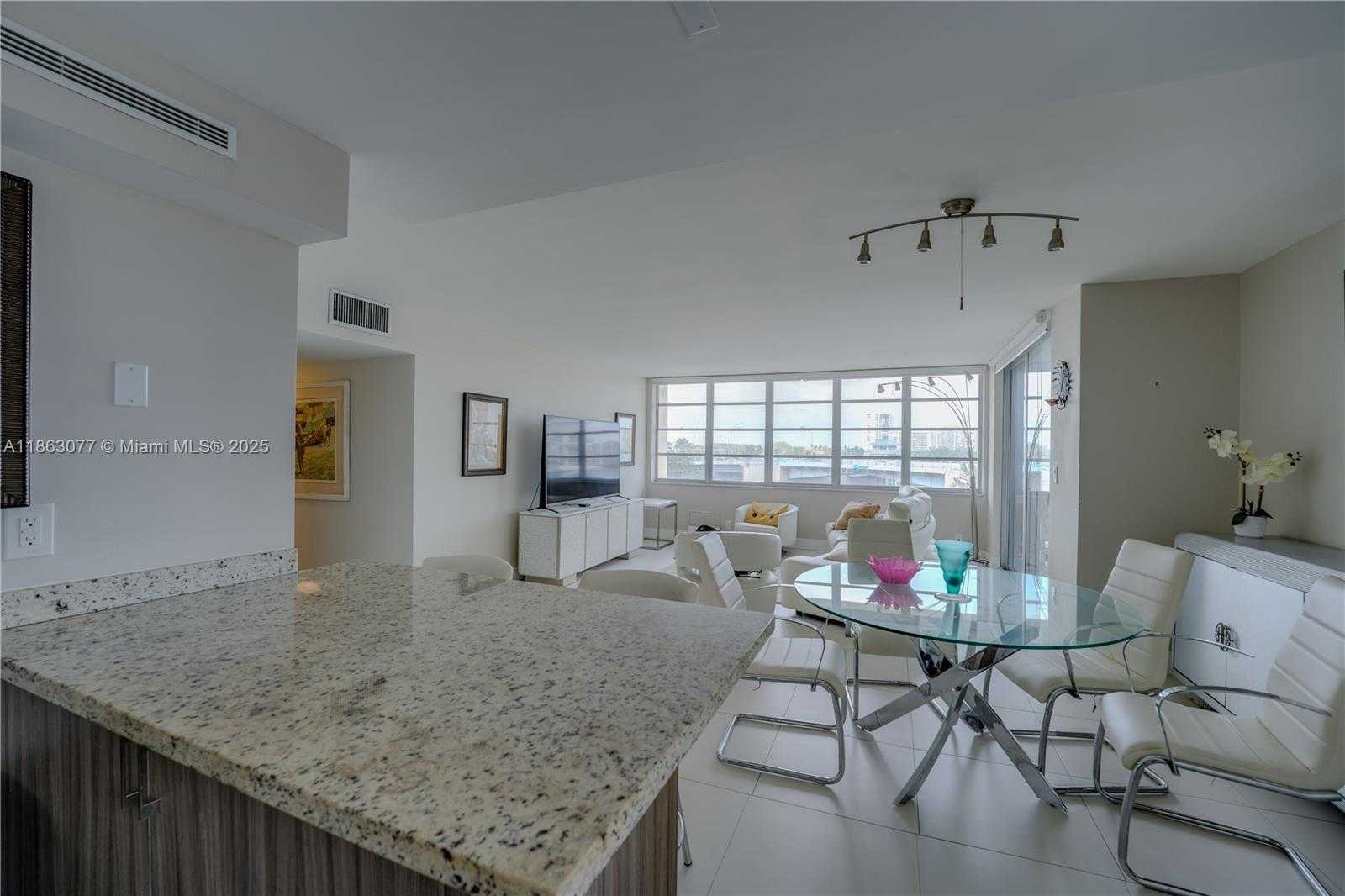 Small Image of 1817 SOUTH OCEAN DR #515, Hallandale Beach Number 11