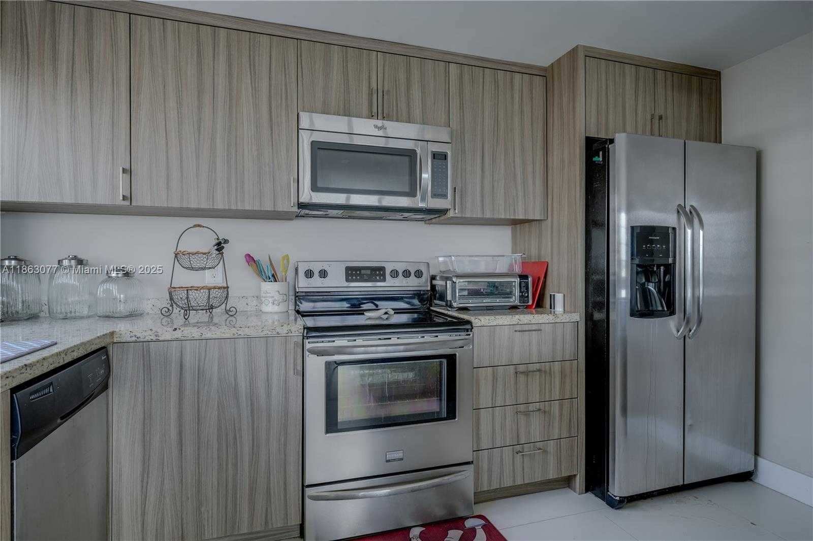 Small Image of 1817 SOUTH OCEAN DR #515, Hallandale Beach Number 13