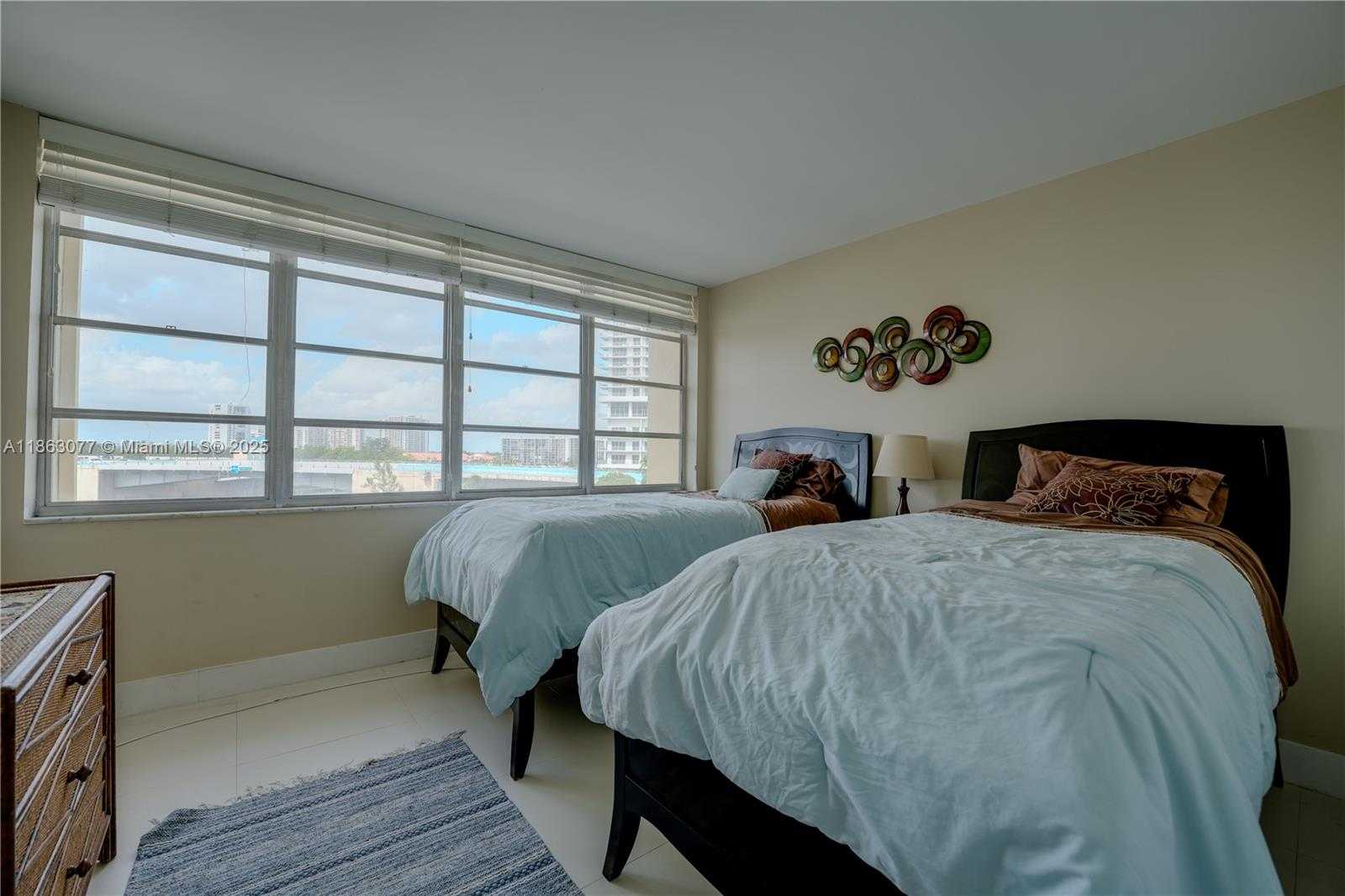Small Image of 1817 SOUTH OCEAN DR #515, Hallandale Beach Number 23