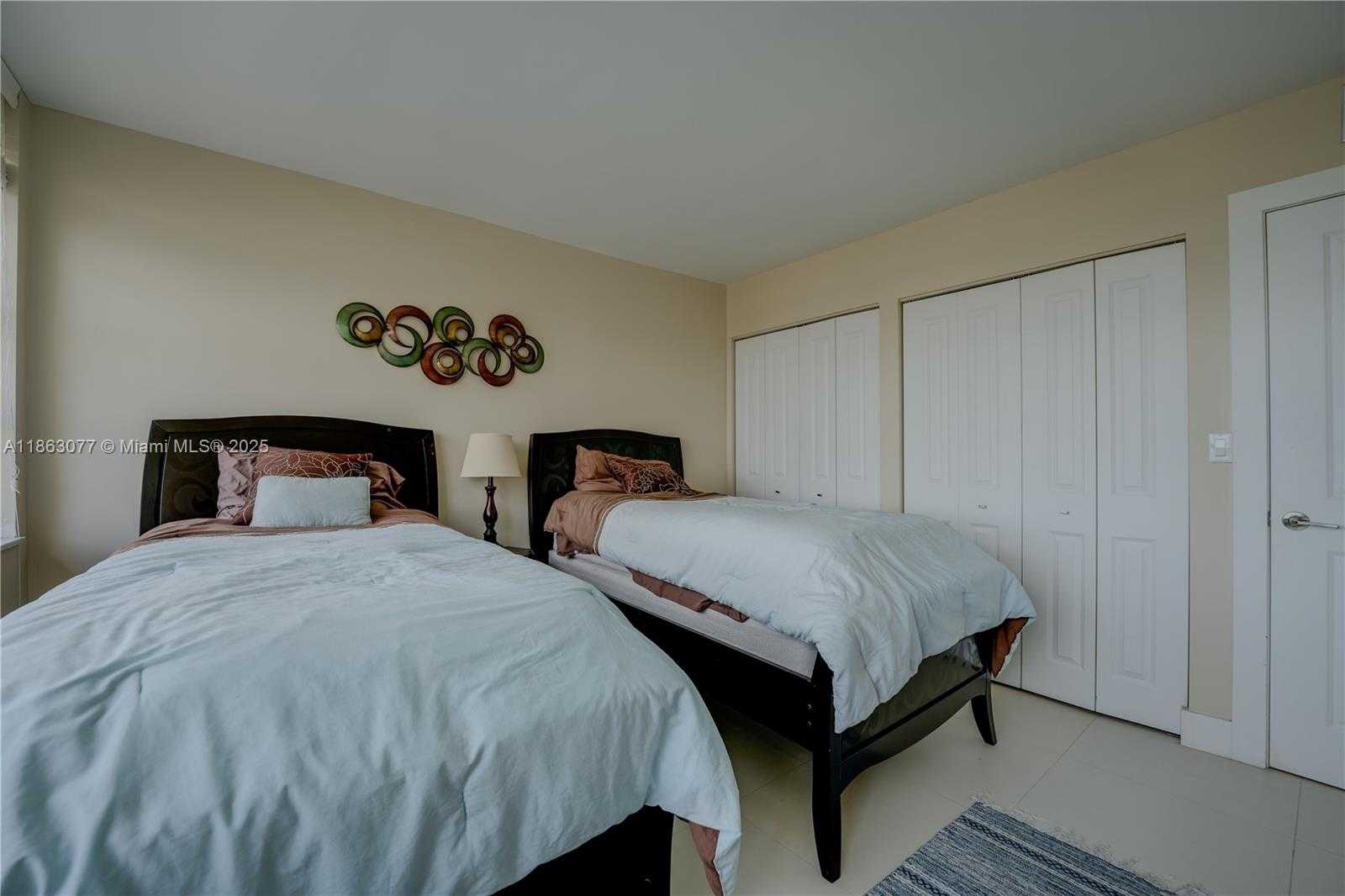 Small Image of 1817 SOUTH OCEAN DR #515, Hallandale Beach Number 24