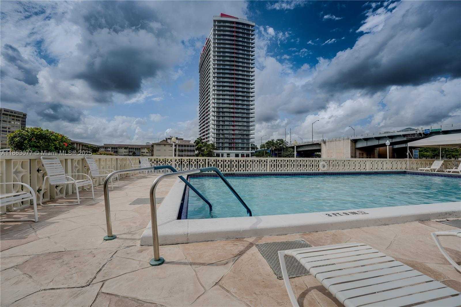 Small Image of 1817 SOUTH OCEAN DR #515, Hallandale Beach Number 38