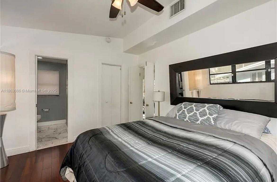 Small Image of 2413 NASSAU LN #2413, Fort Lauderdale Number 18