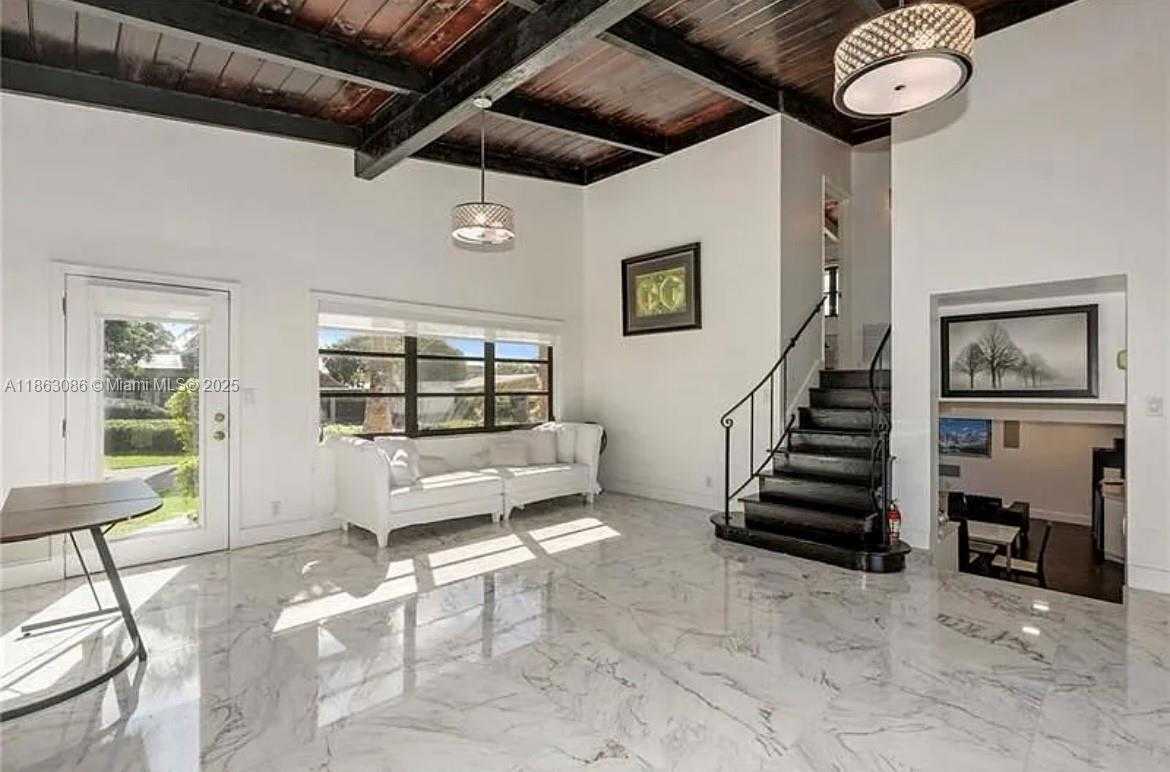 Small Image of 2413 NASSAU LN #2413, Fort Lauderdale Number 8