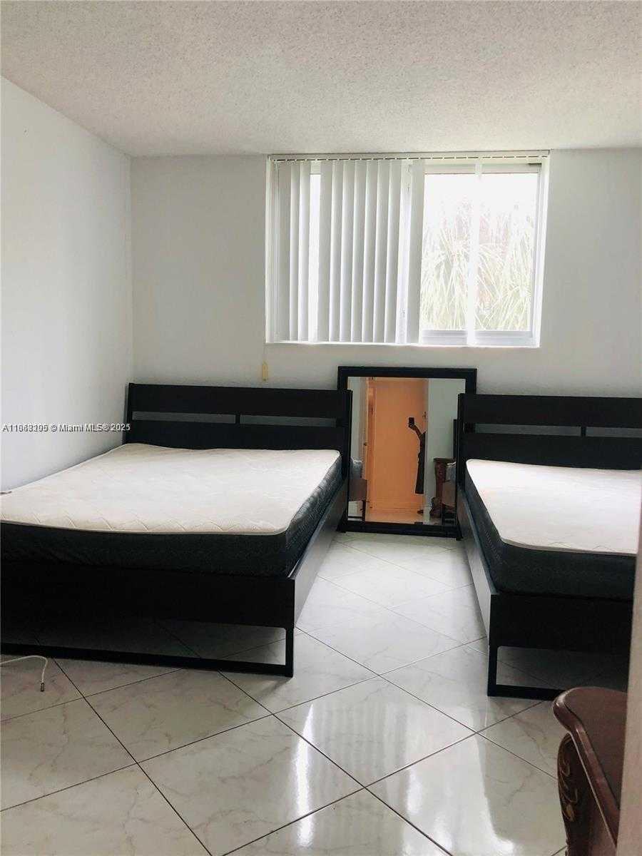 Small Image of 19380 COLLINS AVE #210, Sunny Isles Beach Number 7