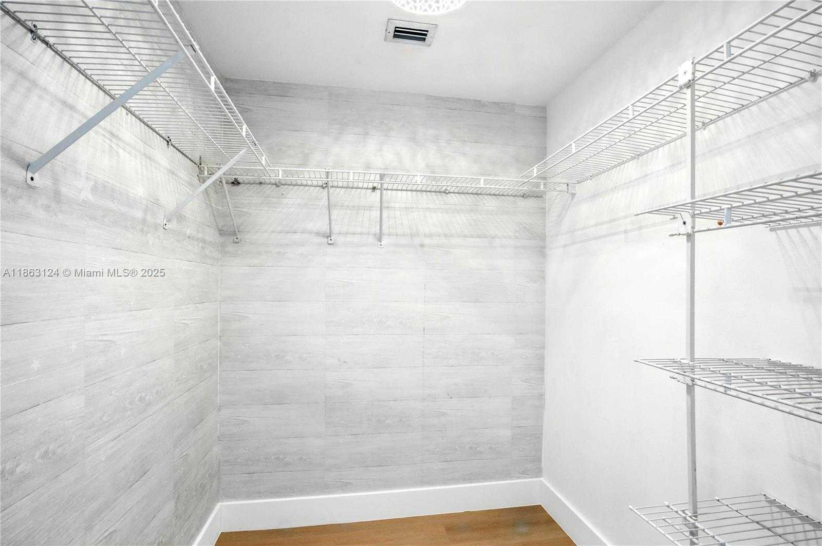 Small Image of 2475 BRICKELL AVE #2610, Miami Number 10