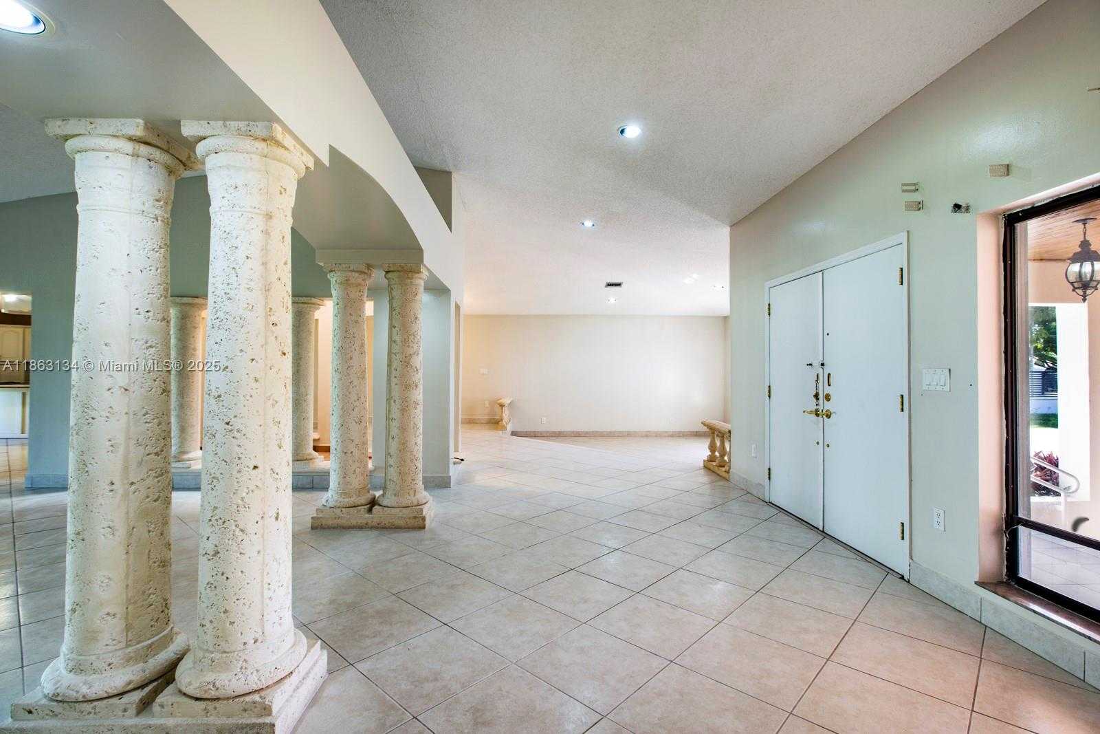 Small Image of 161 SOUTH WEST 129TH AVE, Miami Number 12