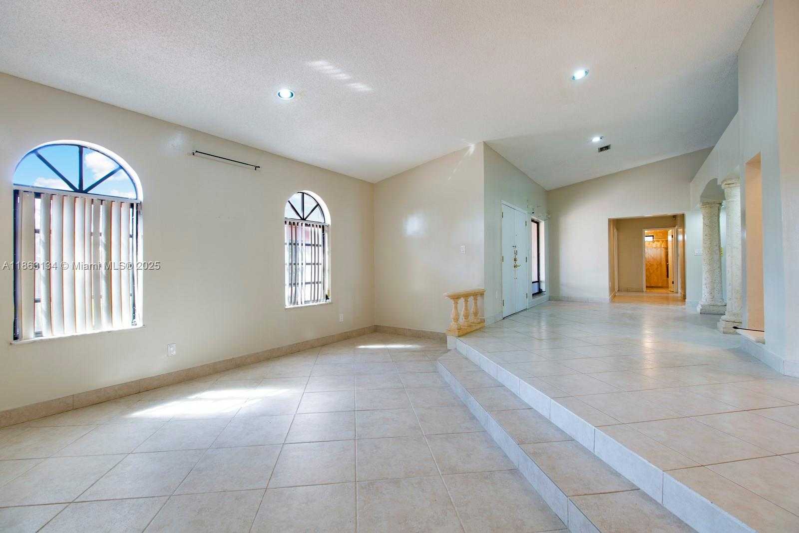 Small Image of 161 SOUTH WEST 129TH AVE, Miami Number 15