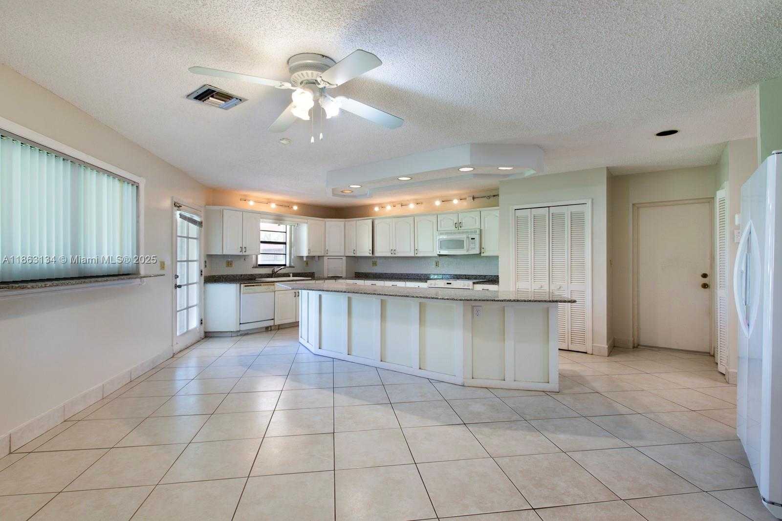 Small Image of 161 SOUTH WEST 129TH AVE, Miami Number 21