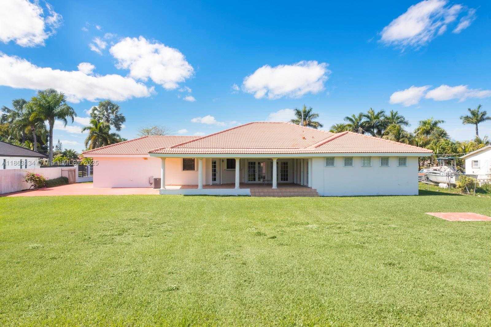 Small Image of 161 SOUTH WEST 129TH AVE, Miami Number 27