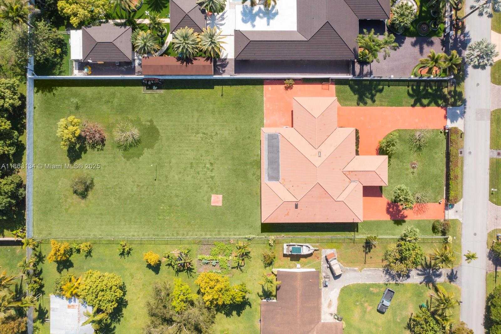 Small Image of 161 SOUTH WEST 129TH AVE, Miami Number 30