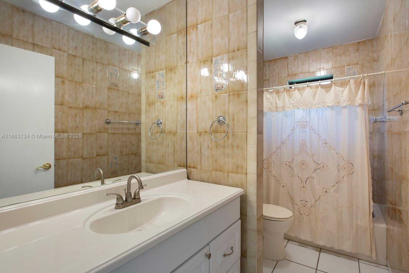 Small Image of 161 SOUTH WEST 129TH AVE, Miami Number 40