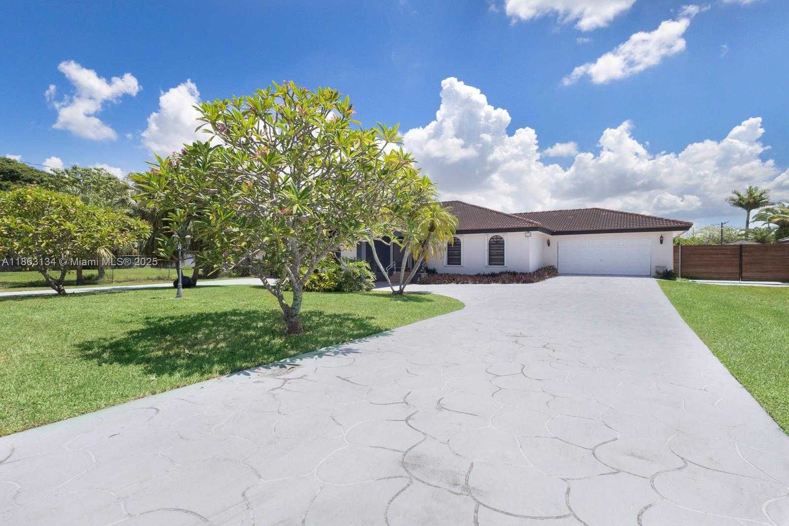Small Image of 161 SOUTH WEST 129TH AVE, Miami Number 46