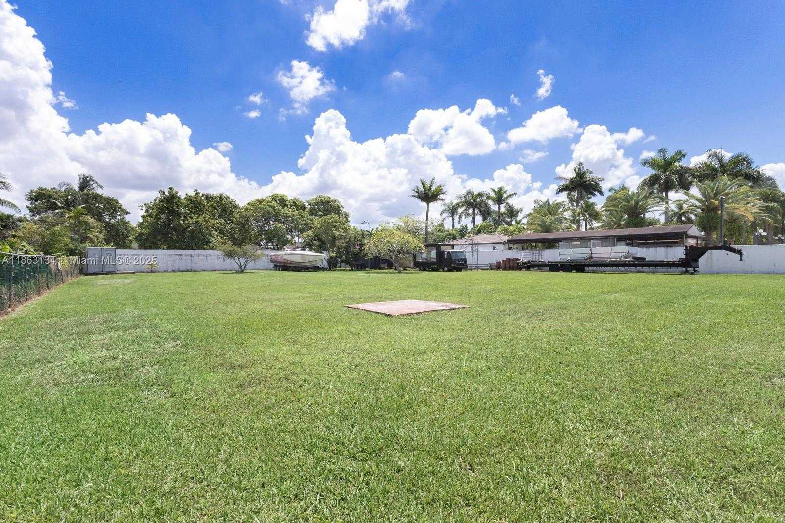 Small Image of 161 SOUTH WEST 129TH AVE, Miami Number 54