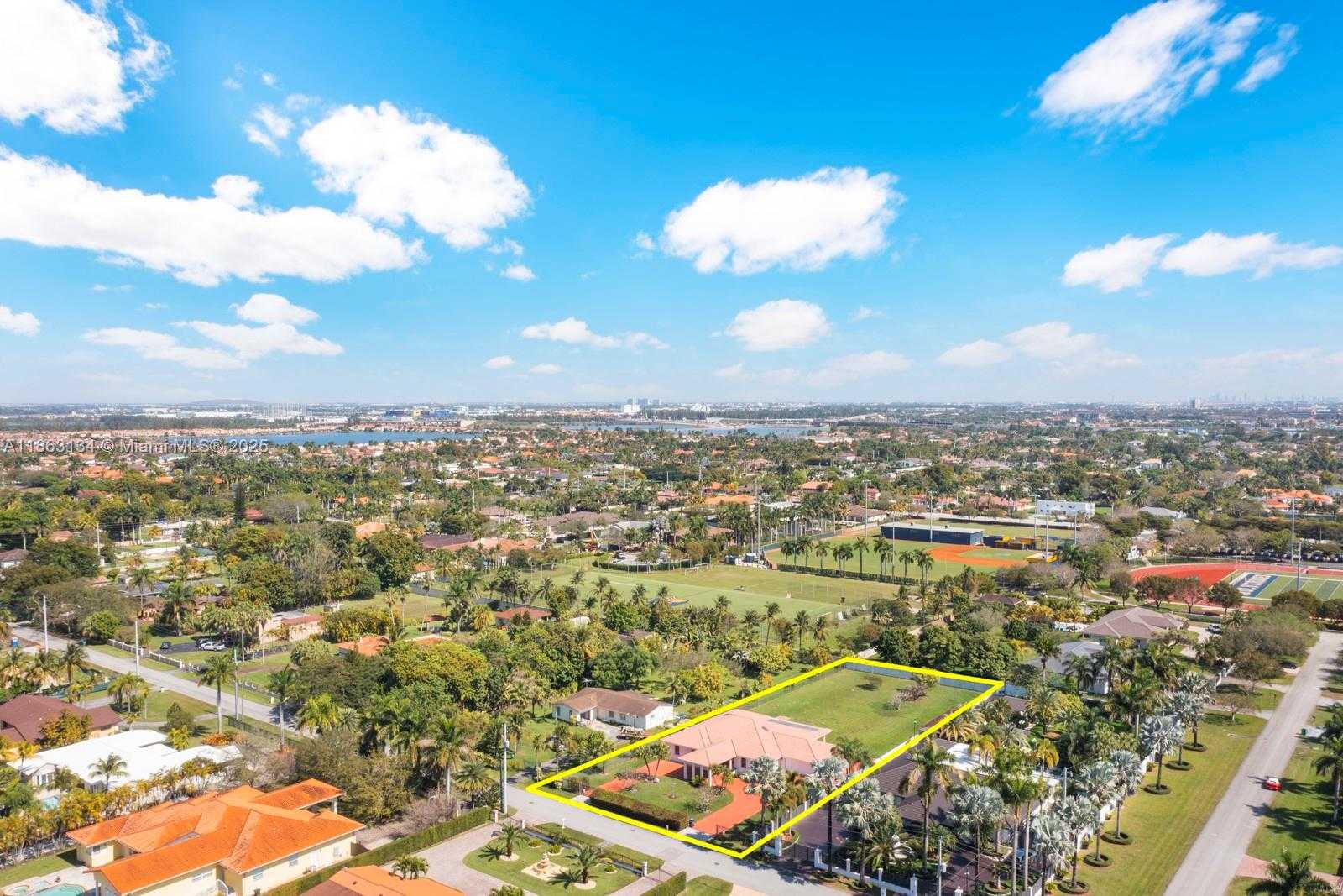 Small Image of 161 SOUTH WEST 129TH AVE, Miami Number 7